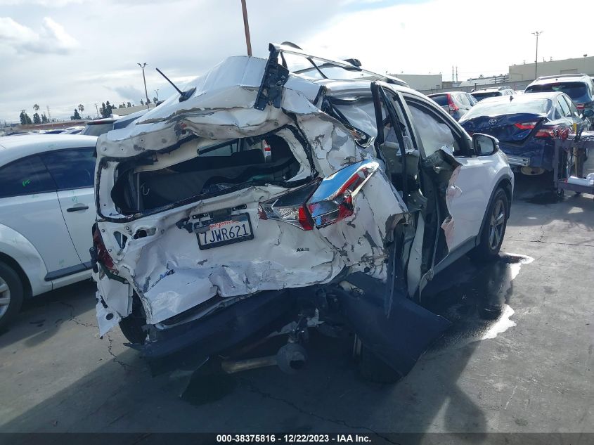 2015 TOYOTA RAV4 XLE - 2T3WFREV3FW158662