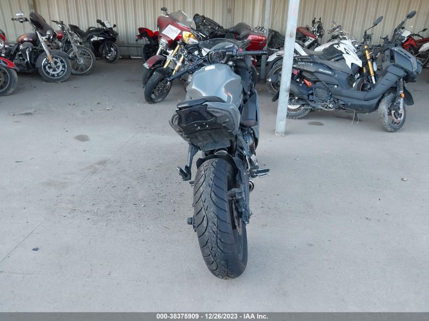 2018 KAWASAKI EX650 F - JKAEXEK15JDA26394