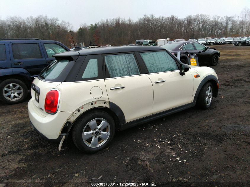 2016 MINI HARDTOP COOPER - WMWXU1C51G2D11967