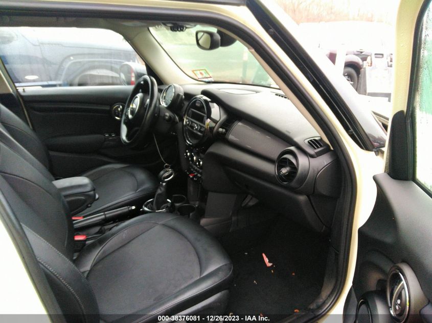 2016 MINI HARDTOP COOPER - WMWXU1C51G2D11967