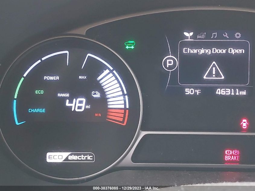 2017 KIA SOUL EV + KNDJX3AE0H7019131