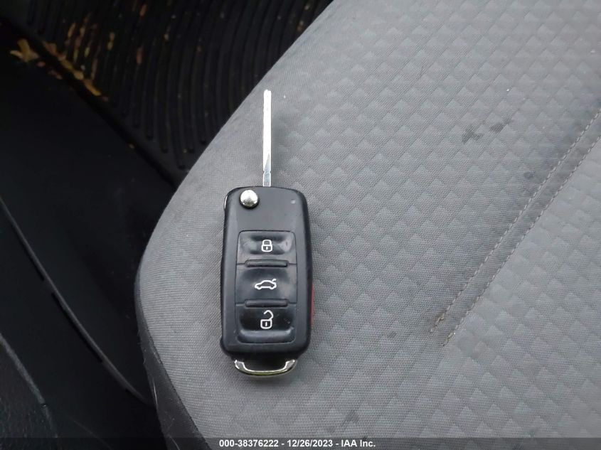 2018 VOLKSWAGEN JETTA 1.4T S - 3VW2B7AJ1JM238213