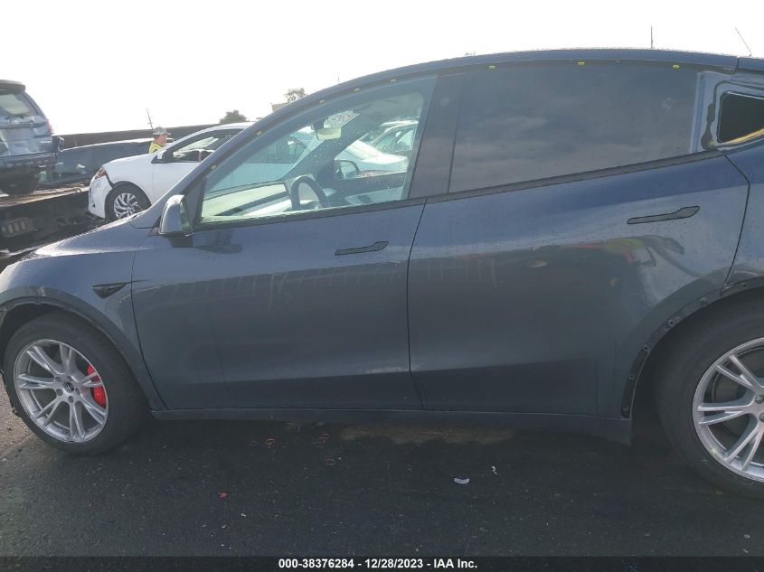 2022 TESLA MODEL Y - 7SAYGDEF5NF441864