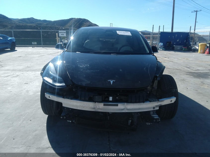 VIN 5YJ3E1EB2JF099163 2018 TESLA MODEL 3
