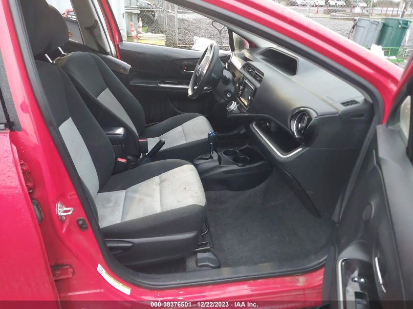 2016 TOYOTA PRIUS C - JTDKDTB36G1129886