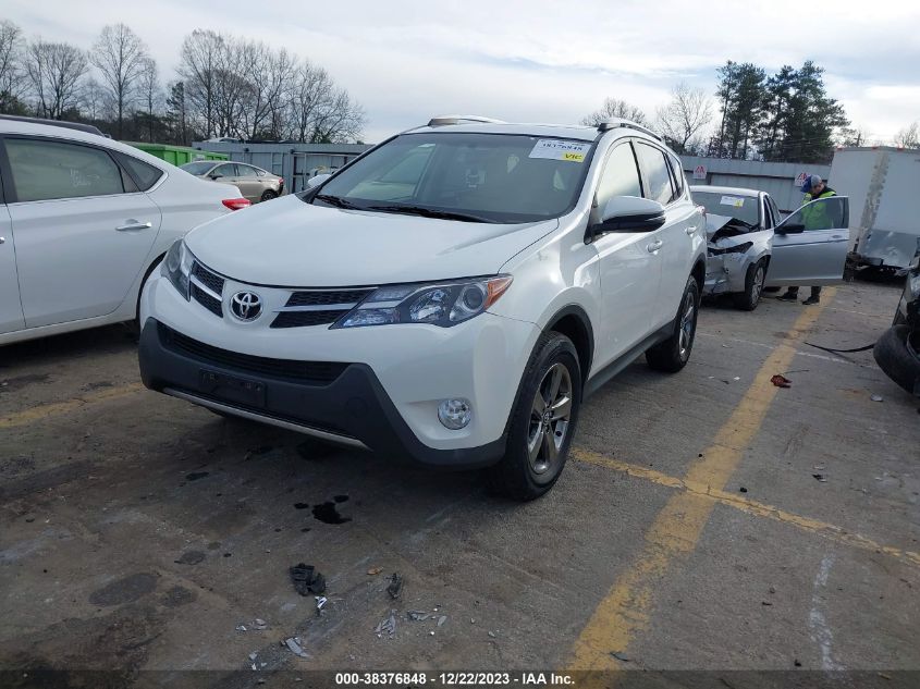 2015 TOYOTA RAV4 XLE - JTMRFREV3FD117121