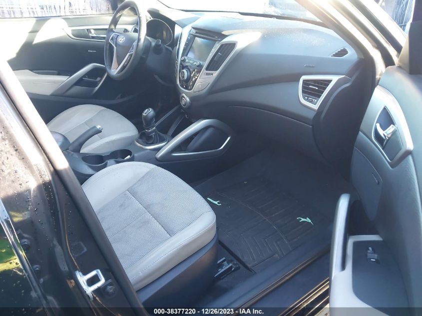 2013 HYUNDAI VELOSTER - KMHTC6AD5DU111324