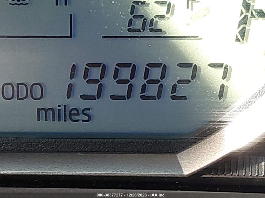 2015 TOYOTA RAV4 LE - JTMZFREV2FJ026875
