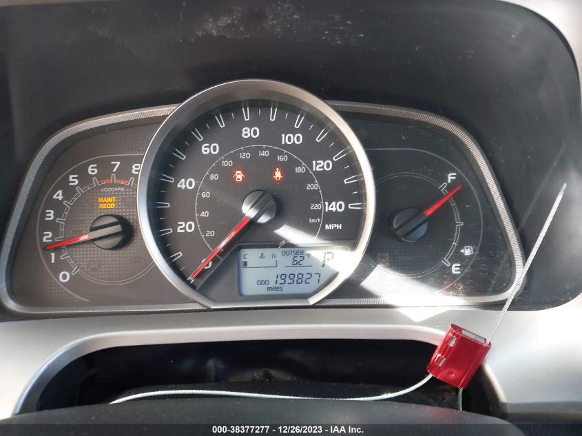 2015 TOYOTA RAV4 LE - JTMZFREV2FJ026875