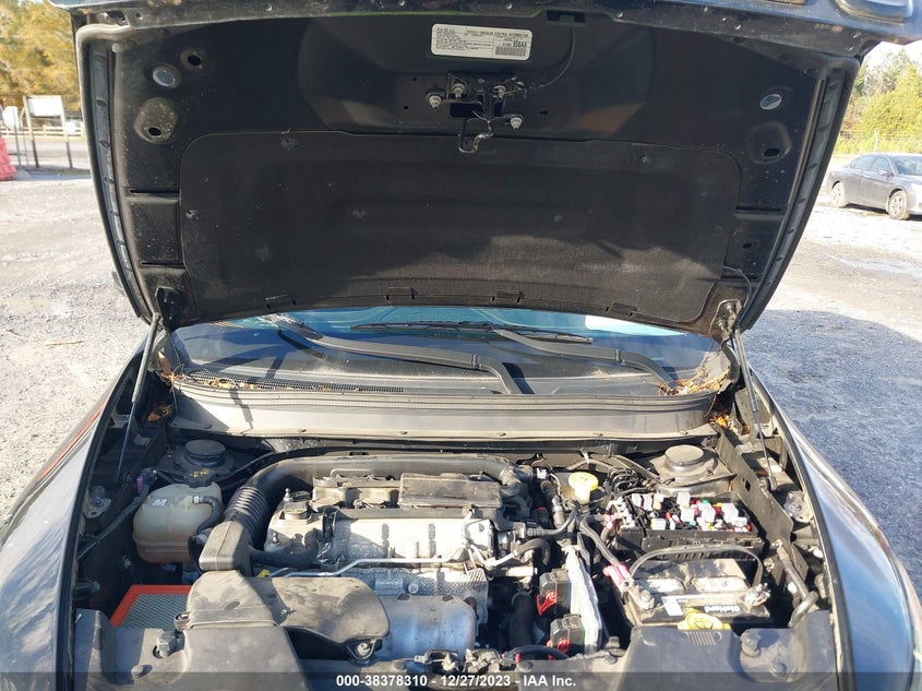 VIN 1C4PJMCB0HW579693 2017 JEEP CHEROKEE LATITUDE 4X4