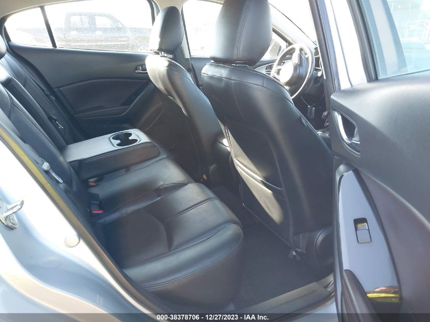 2018 MAZDA MAZDA3 TOURING - 3MZBN1L35JM208294