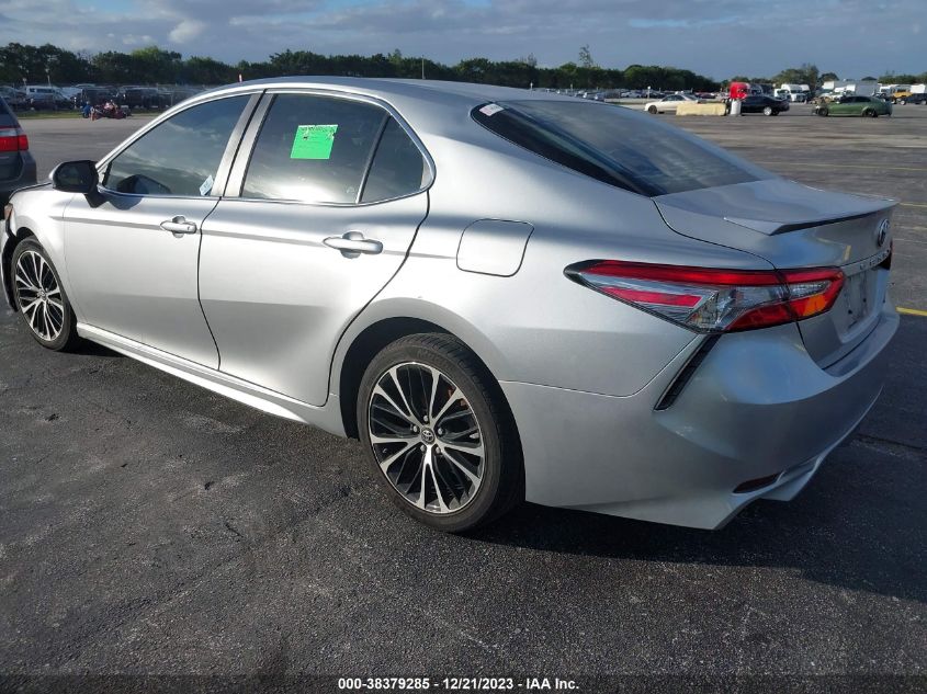 2018 TOYOTA CAMRY SE - 4T1B11HK7JU063331