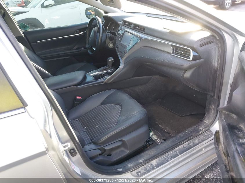 2018 TOYOTA CAMRY SE - 4T1B11HK7JU063331