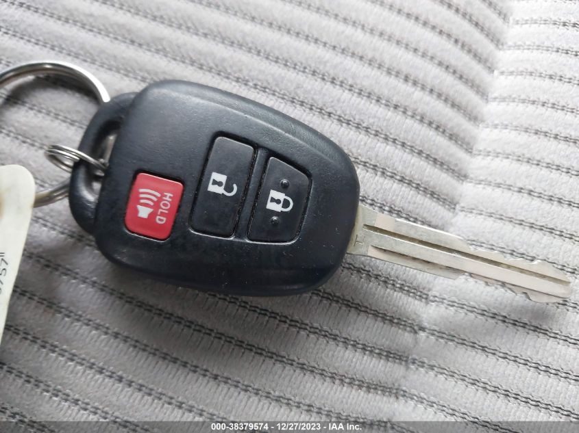 2015 TOYOTA RAV4 LE - JTMBFREVXFJ031940