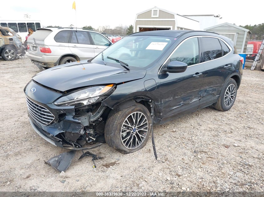 VIN 1FMCU0LZ2NUA23786 2022 FORD ESCAPE TITANIUM
