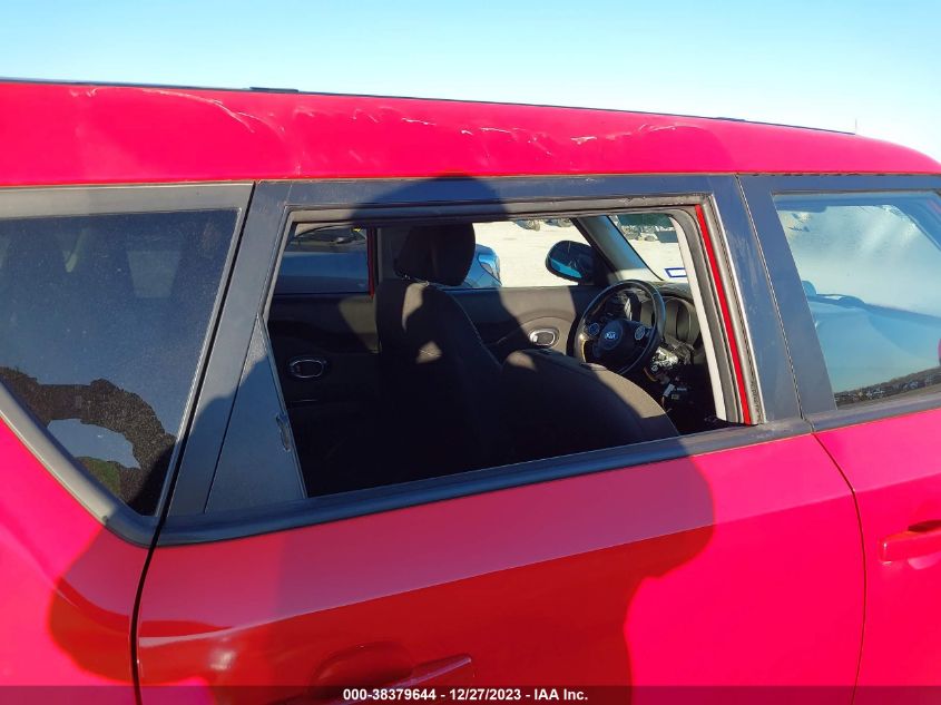 2015 KIA SOUL + - KNDJP3A50F7812166