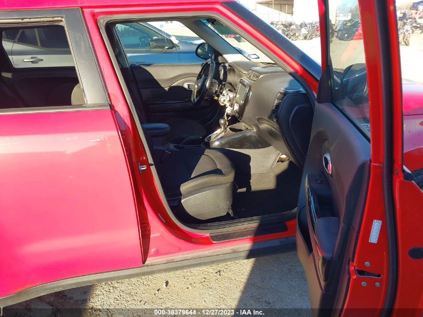 2015 KIA SOUL + - KNDJP3A50F7812166