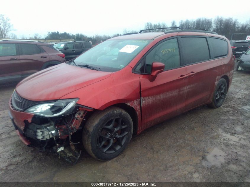 2C4RC1BG3JR164252 2018 CHRYSLER PACIFICA, photo no. 2