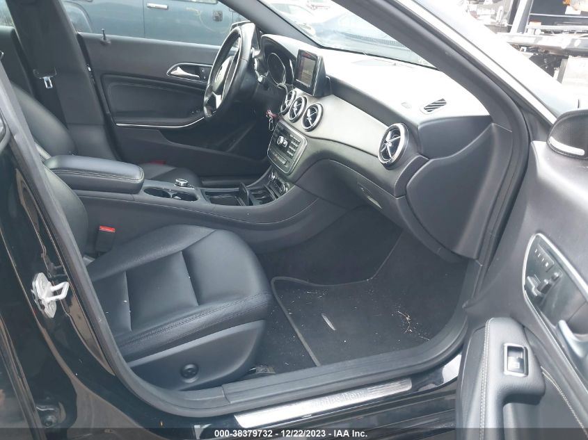 2014 MERCEDES-BENZ CLA 250 - WDDSJ4EB3EN044243