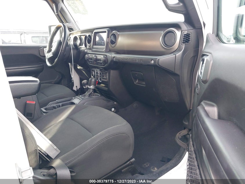 VIN 1C4HJXDG3JW166317 2018 JEEP WRANGLER UNLIMITED SPORT