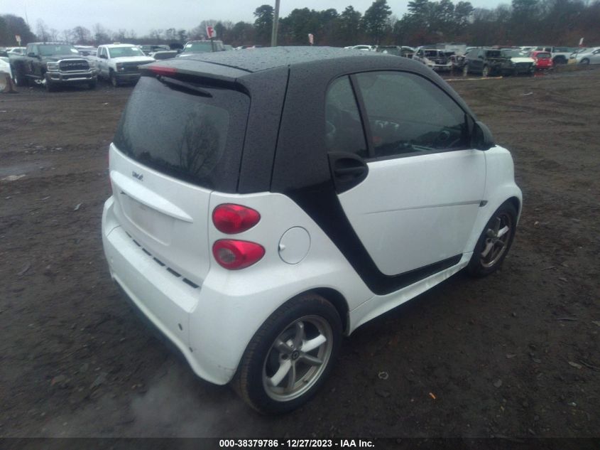 2015 SMART FORTWO PASSION/PURE WMEEJ3BA8FK800389