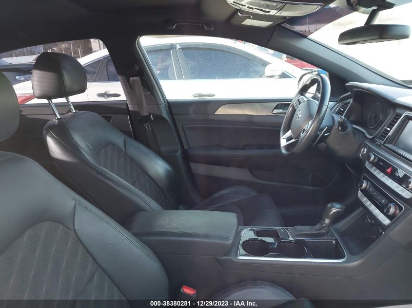 2018 HYUNDAI SONATA SPORT - 5NPE34AFXJH672370
