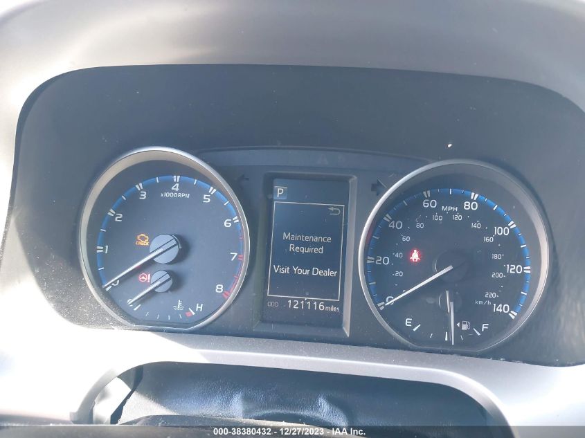 2017 TOYOTA RAV4 LE - JTMZFREV4HJ702617