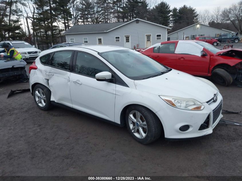 2014 FORD FOCUS SE - 1FADP3K27EL135839