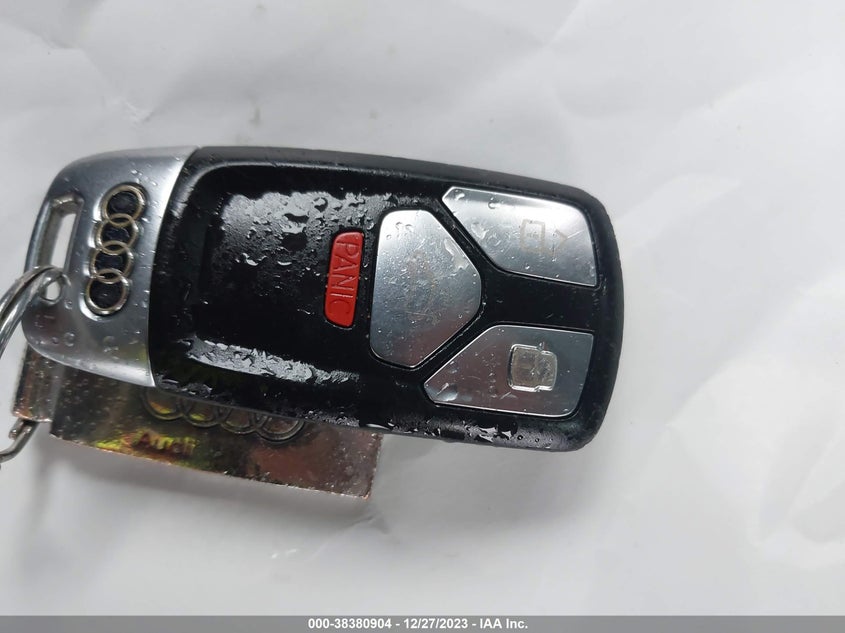 VIN WAUANAF49HN008714 2017 AUDI A4 PREMIUM