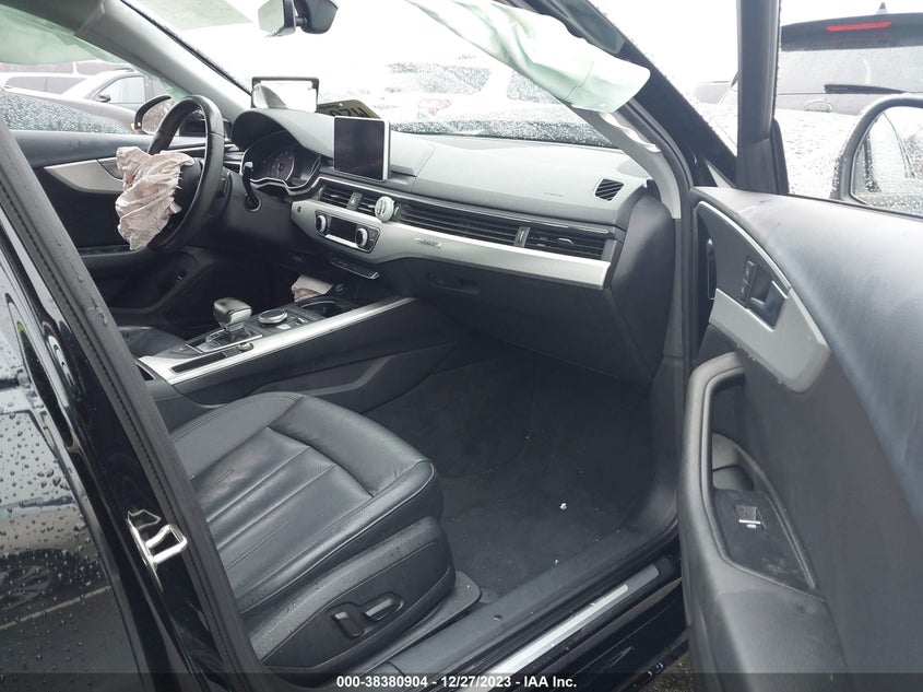 VIN WAUANAF49HN008714 2017 AUDI A4 PREMIUM