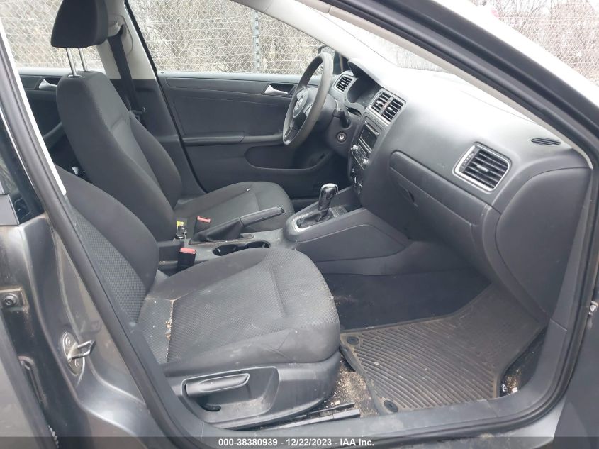 2013 VOLKSWAGEN JETTA 2.0L S - 3VW2K7AJ3DM210093