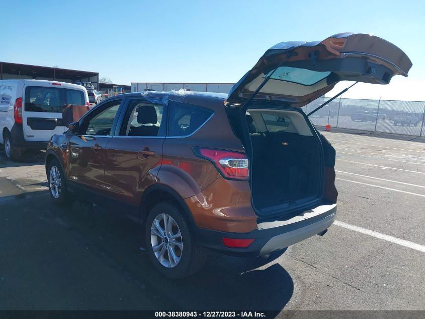 2017 FORD ESCAPE SE - 1FMCU0GD7HUA80262