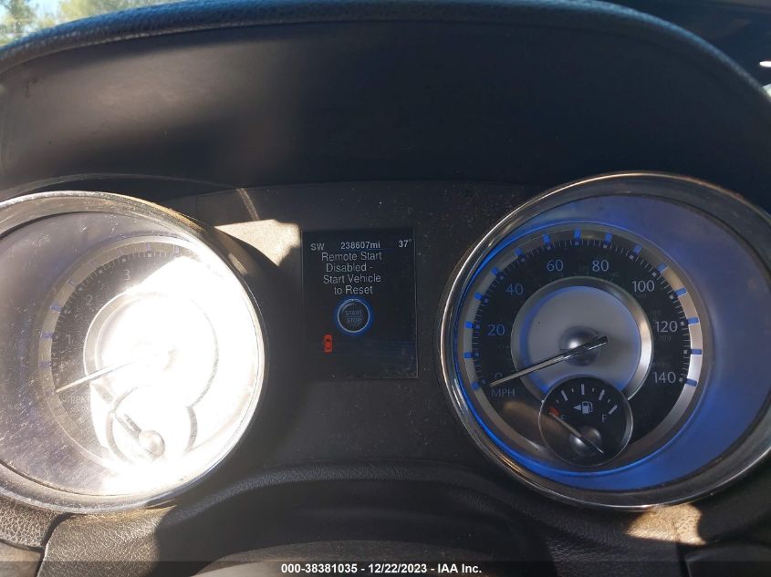2013 CHRYSLER 300C - 2C3CCAKG2DH693664