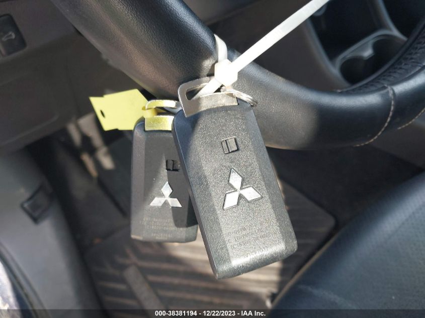 2014 MITSUBISHI OUTLANDER SE - JA4AZ3A30EZ015972