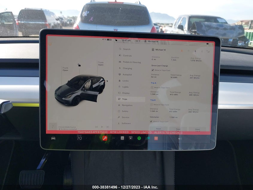 VIN 7SAYGAEE4PF871233 2023 TESLA MODEL Y