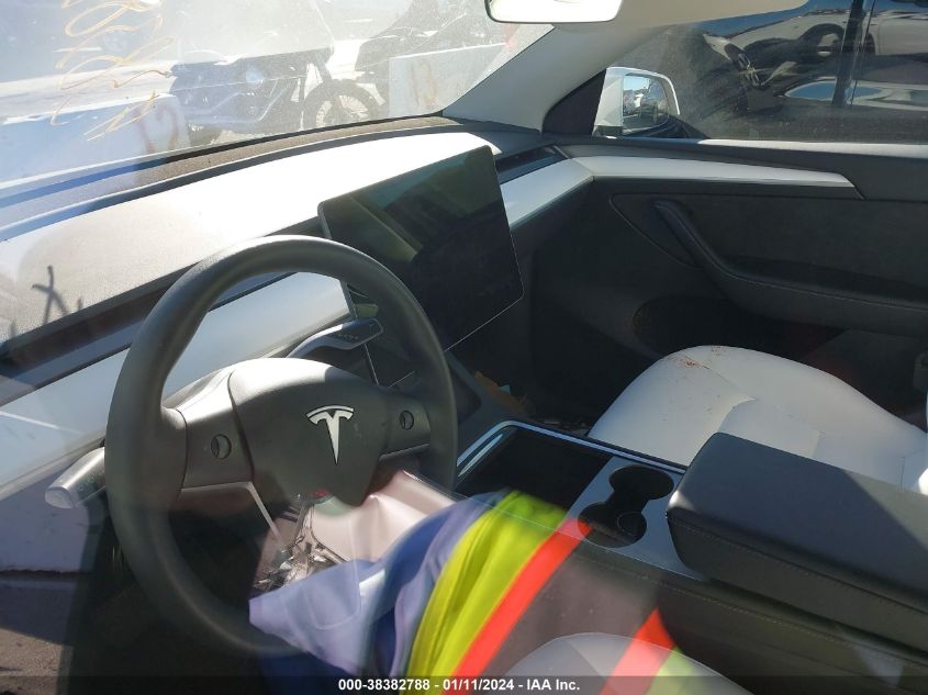 2023 TESLA MODEL Y - 7SAYGAEE8PF640982