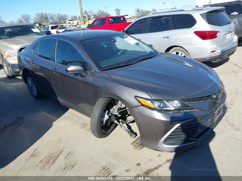 2022 TOYOTA CAMRY LE - 4T1C11AK8NU628738