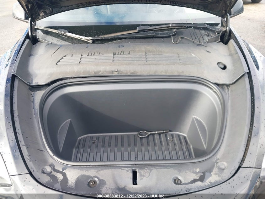 VIN 7SAYGDEE7PA024401 2023 TESLA MODEL Y