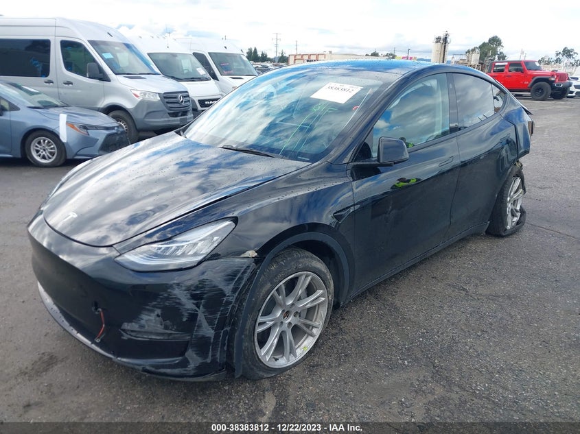 VIN 7SAYGDEE7PA024401 2023 TESLA MODEL Y