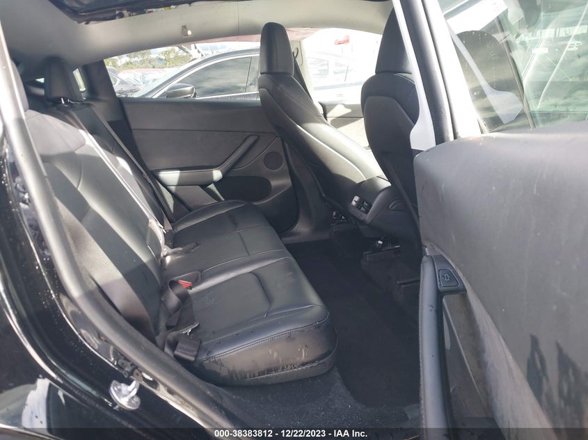 VIN 7SAYGDEE7PA024401 2023 TESLA MODEL Y