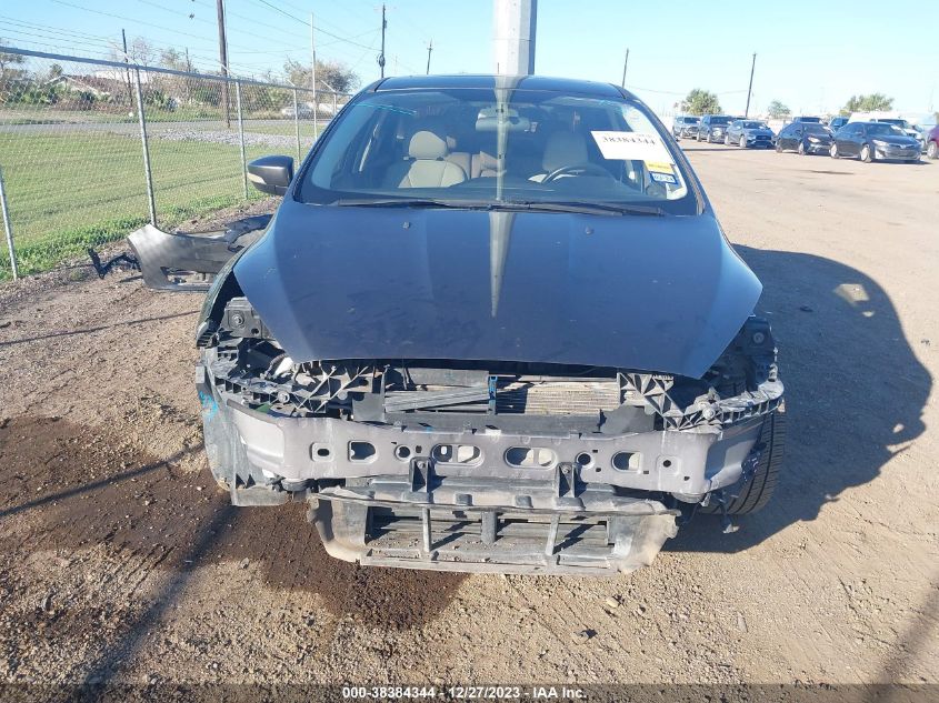 2017 FORD FOCUS TITANIUM - 1FADP3J28HL272908