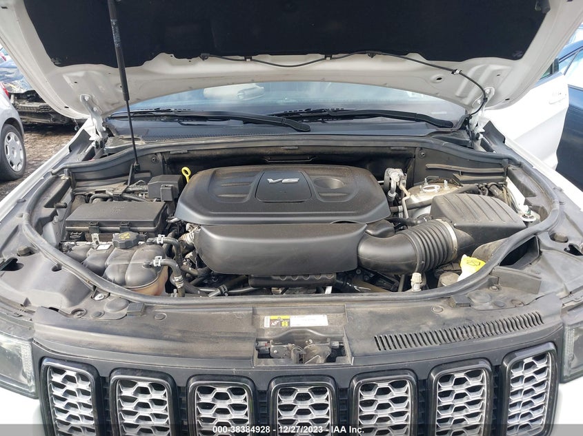 VIN 1C4RJEAGXJC111765 2018 JEEP GRAND CHEROKEE ALTITUDE 4X2