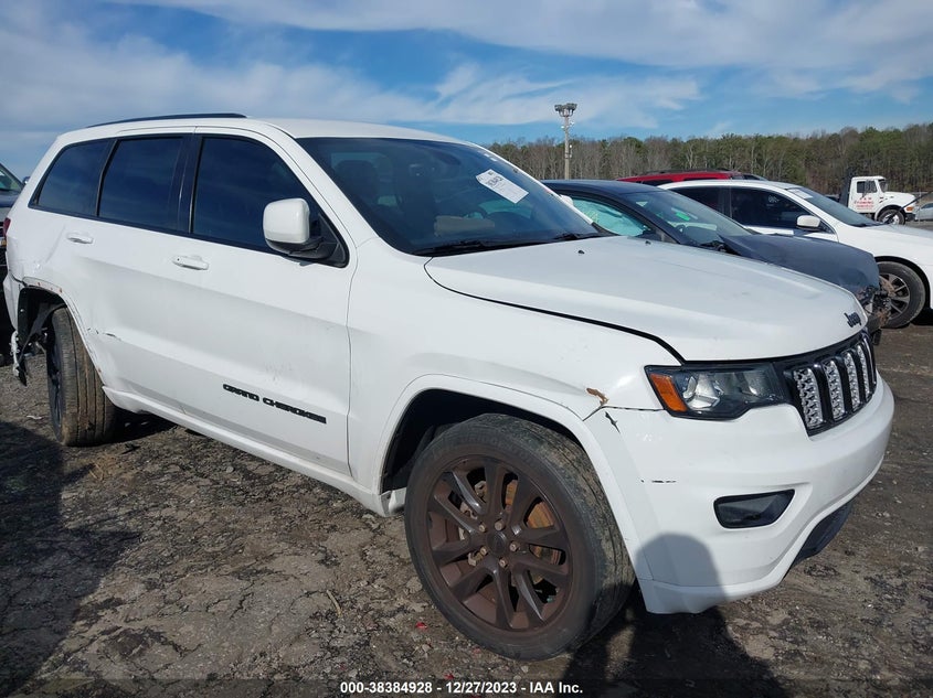 VIN 1C4RJEAGXJC111765 2018 JEEP GRAND CHEROKEE ALTITUDE 4X2