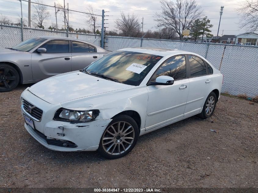 YV1382MS5A2492845 | 2010 VOLVO S40