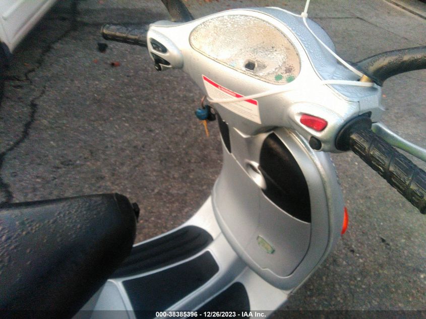 2005 VESPA M198F ZAPM198F255013109