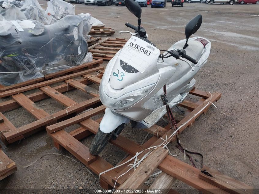 2016 HONDA PCX 150 RLHKF1800GY100595
