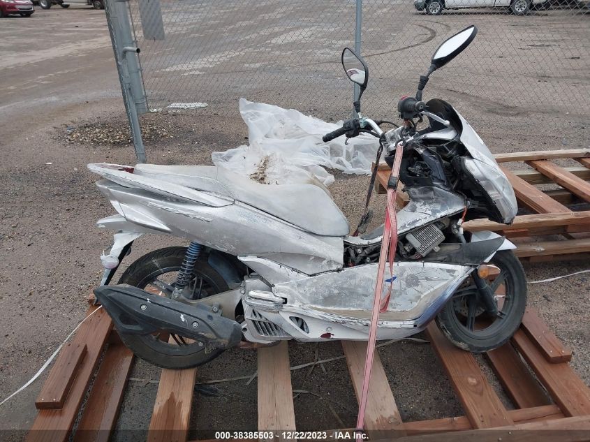 2016 HONDA PCX 150 RLHKF1800GY100595