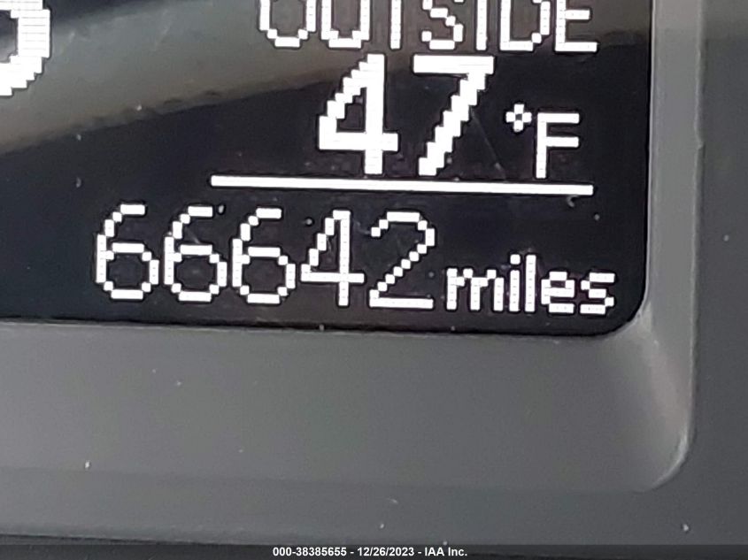 2019 TOYOTA COROLLA LE - 5YFBURHE0KP927798
