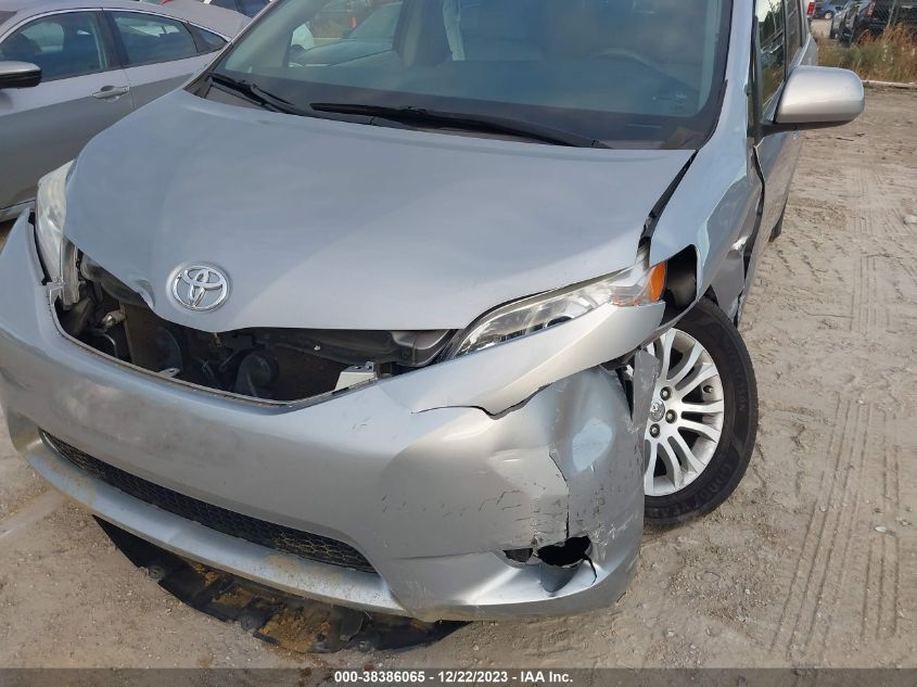 5TDYZ3DC8HS789165 2017 TOYOTA SIENNA, photo no. 6