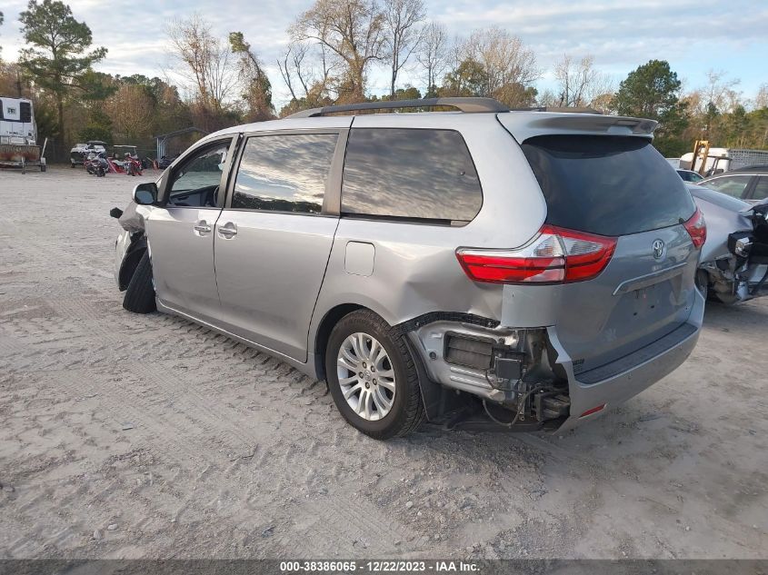 5TDYZ3DC8HS789165 2017 TOYOTA SIENNA, photo no. 3